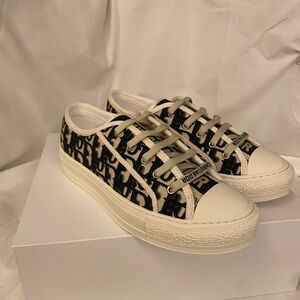 Dior Women's Black and Cream Logo Sneakers